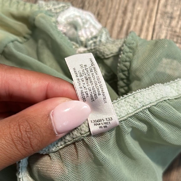 90s Vintage Victoria’s Secret Lingerie Set - Picture 11 of 11